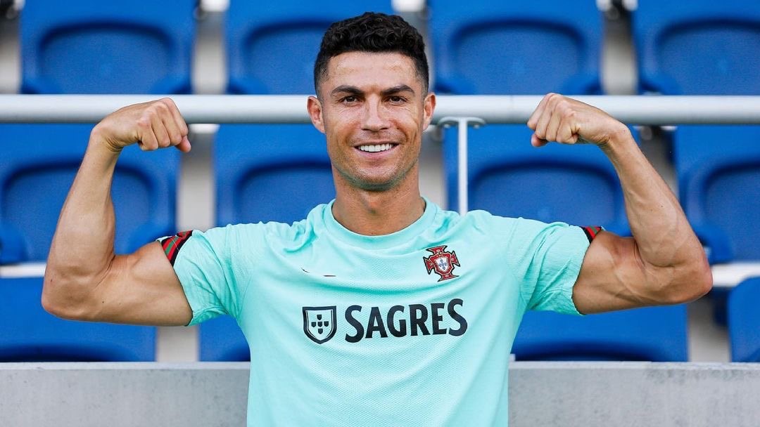 Demam Cristiano Ronaldo Melanda Manchester United