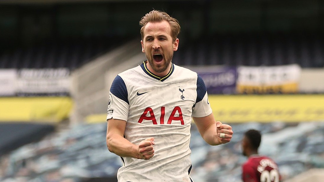 Neville Sebut Sesuatu Sedang Terjadi dengan Harry Kane