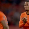 Cedera Pergelangan Kaki, Virgil van Dijk Pastikan Tak Parah