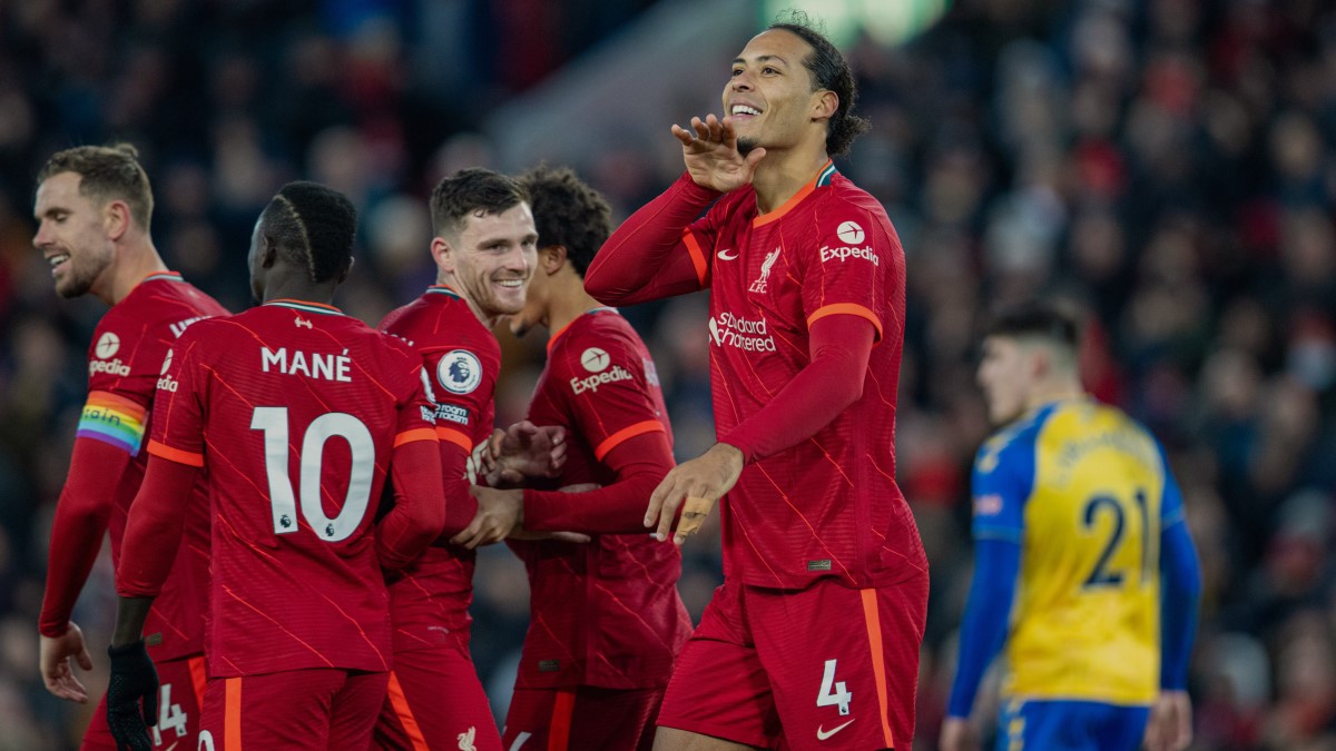 Liverpool 4 vs 0 Southampton: Alisson Spektakuler, Klopp Kritik Manajemen Pertahanan