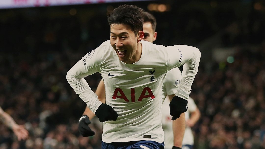 Tottenham 2 vs 0 Brentford: Taktik Conte untuk Memenangkan Tekel