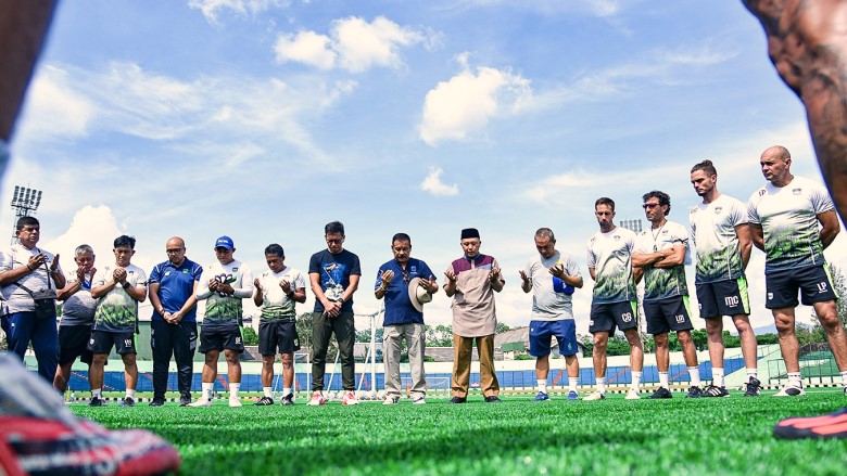 Persib mendoakan korban gempa Cianjur