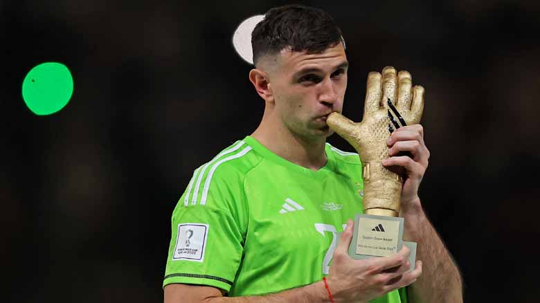 Emiliano Martinez Diincar Klub Raksasa Jerman