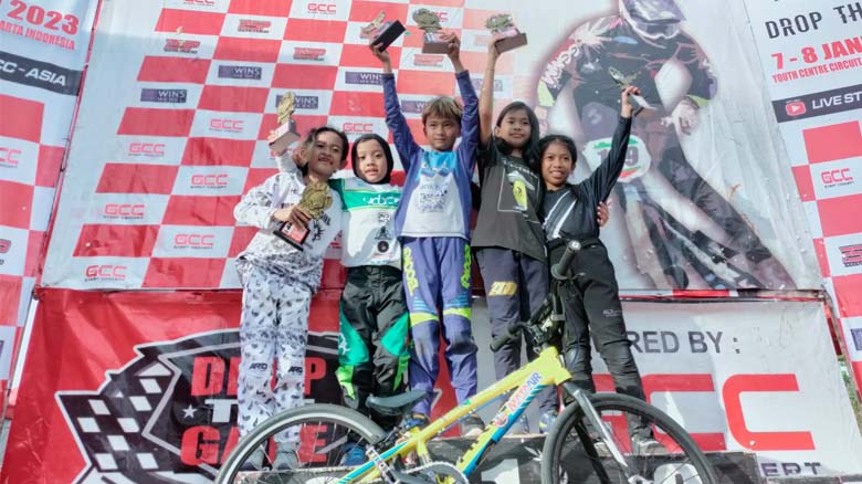 Atlet sepeda BMX Cilik asal Ciamis Neng Ozil