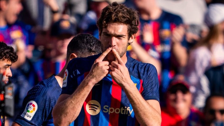 Marcos Alonso cetak gol untuk Barcelona