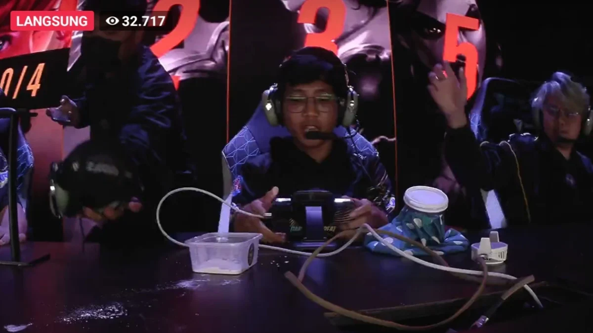 RRQ Hoshi "Lempar" Todak ke Lower Bracket, Skor 3-0