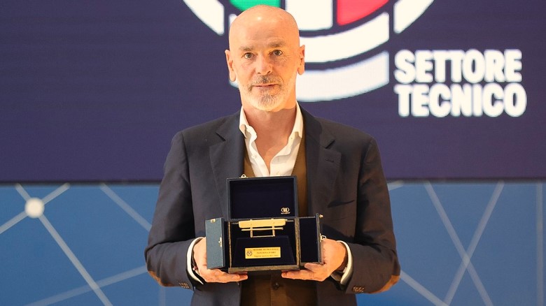 Stefano Pioli akui performa Napoli luar biasa