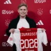 Ajax Amsterdam mengontrak Oliver Edvardsen