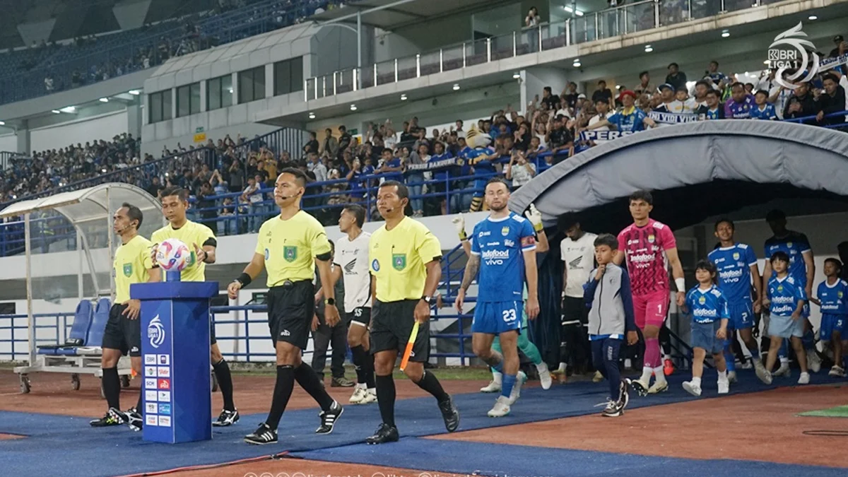 Persib Bandung akan menghadapi PSIS Semarang