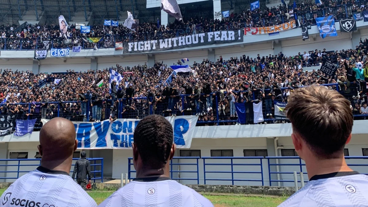 pesan dari Bobotoh